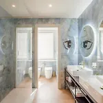 The Floor 3*